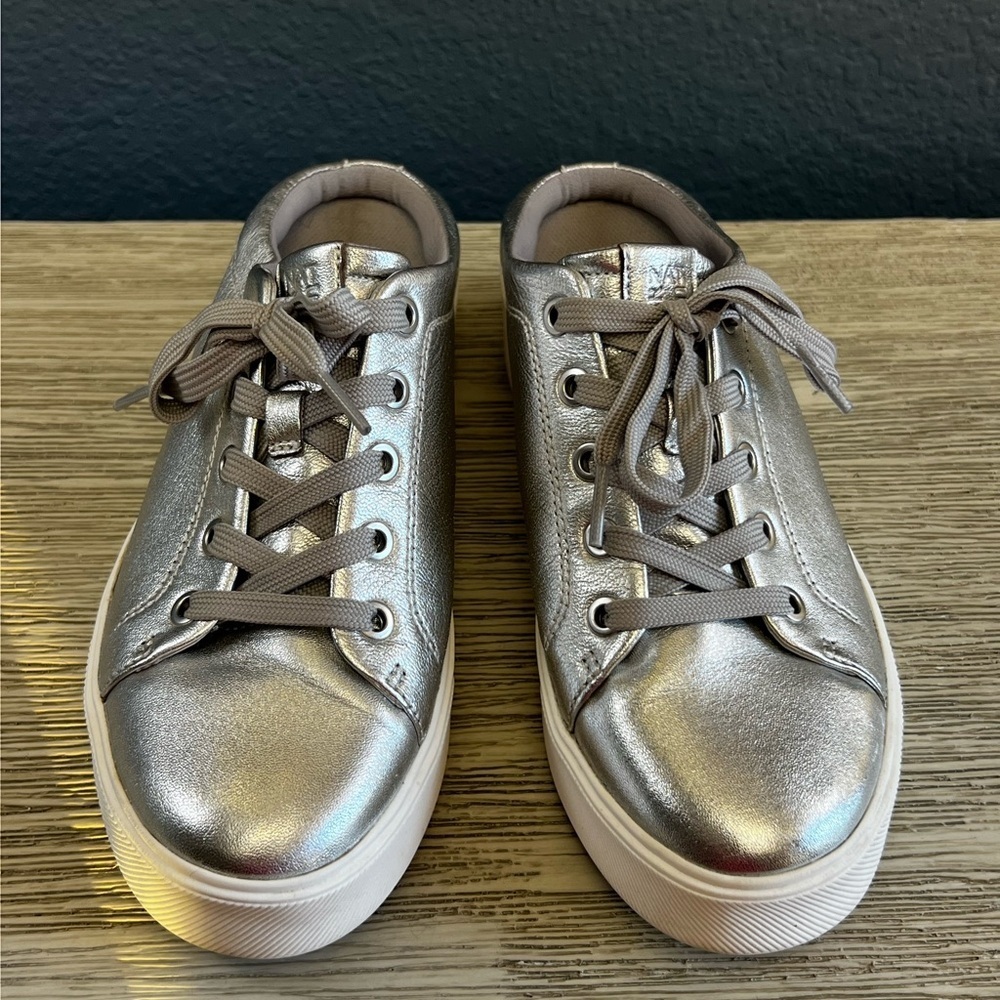 Naturalizer Women's Silver Sneakers